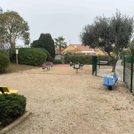 Grand Studio, Piscines, Proche Διαμέρισμα *