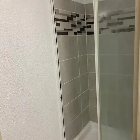 Grand Studio, Piscines, Proche *