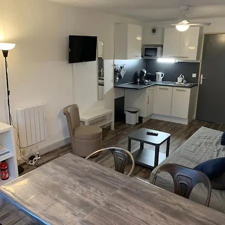 Grand Studio, Piscines, Proche Apartmán *