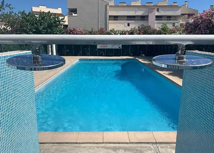 Grand Studio, Piscines, Proche