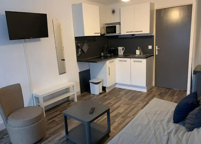 Grand Studio, Piscines, Proche Διαμέρισμα *