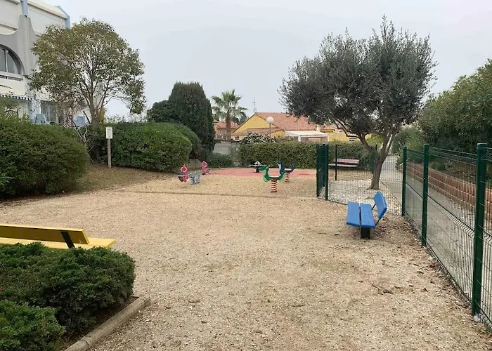 Grand Studio, Piscines, Proche Διαμέρισμα *